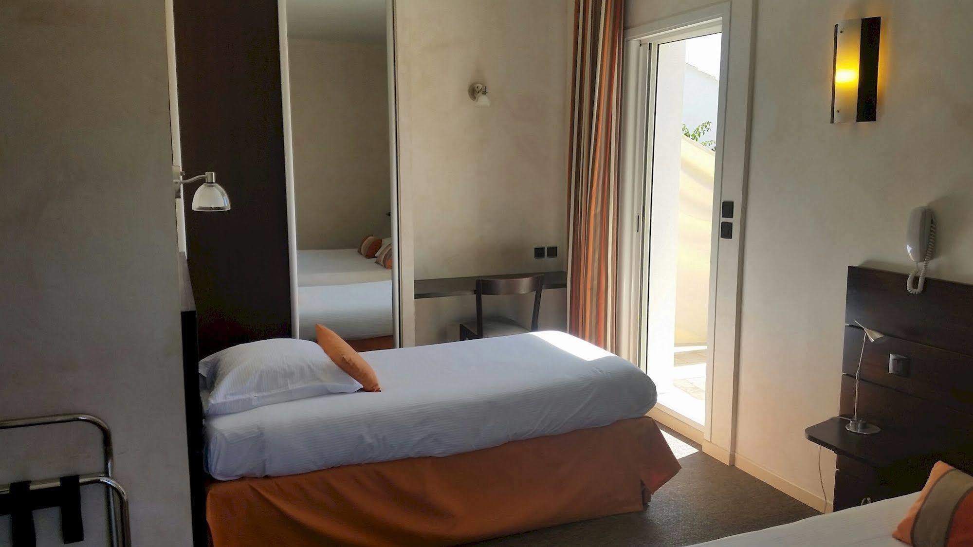 Hotel Le Synaya Sanary-sur-Mer Zewnętrze zdjęcie